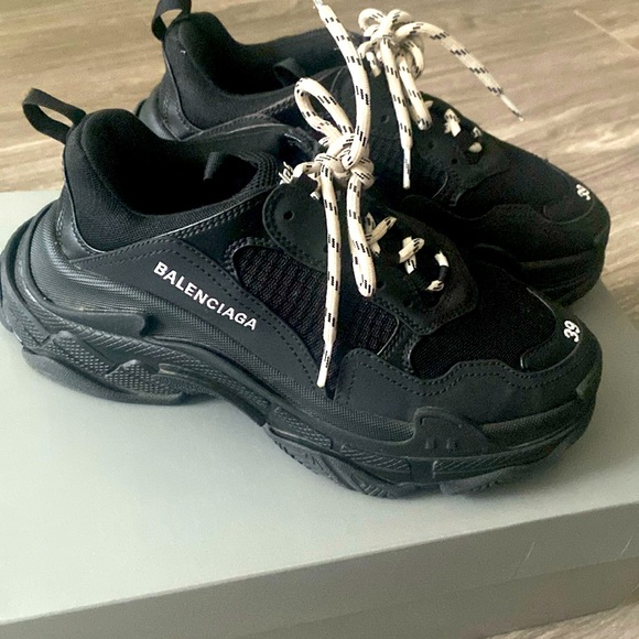 Balenciaga Shoes - Balenciaga Triple S Womens